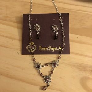 Earring and necklace set